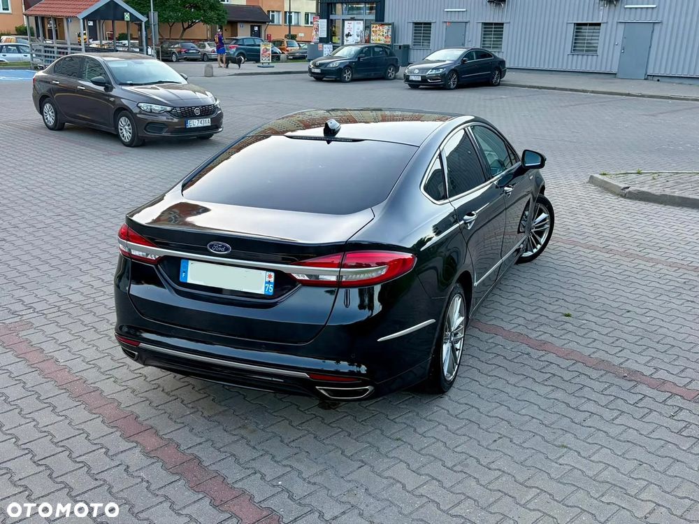 Ford Mondeo Vignale 2.0 Hybrid - 11
