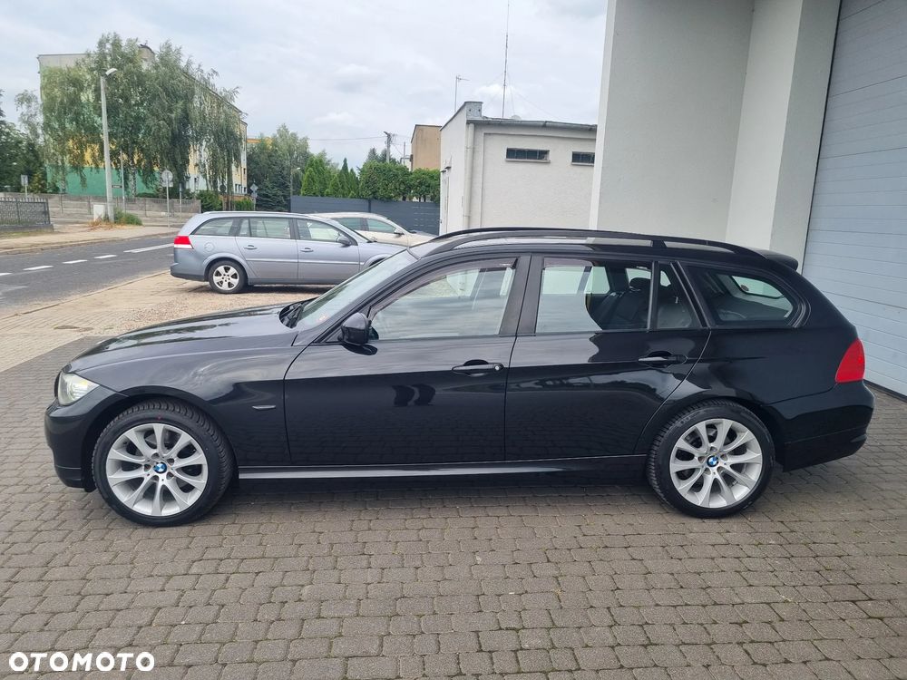 BMW Seria 3 318d DPF Edition Sport - 34