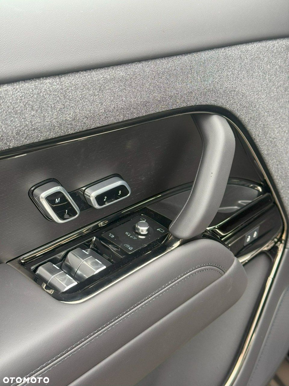 Land Rover Range Rover Sport - 12