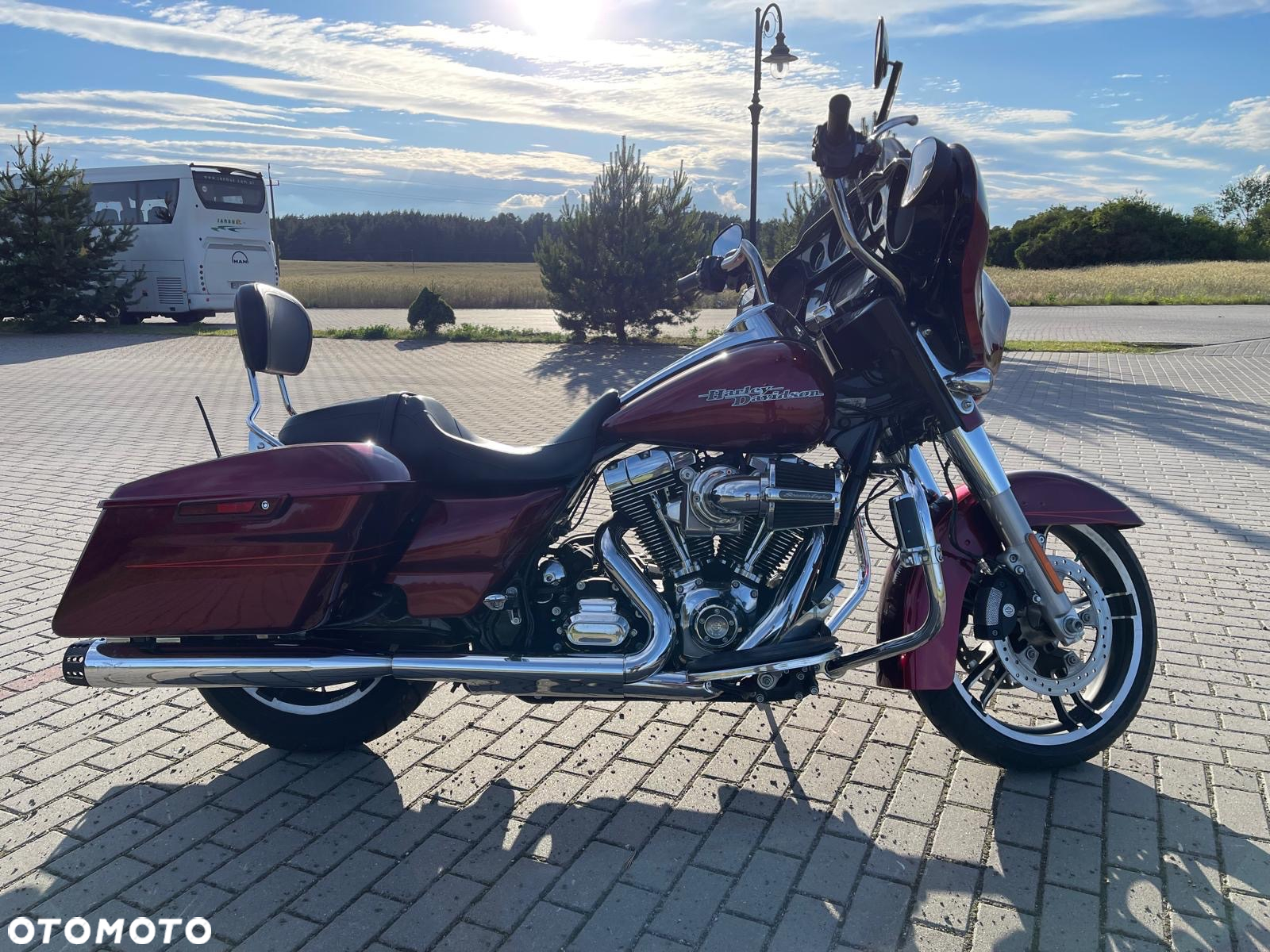 Harley-Davidson FLHXS Special - 2