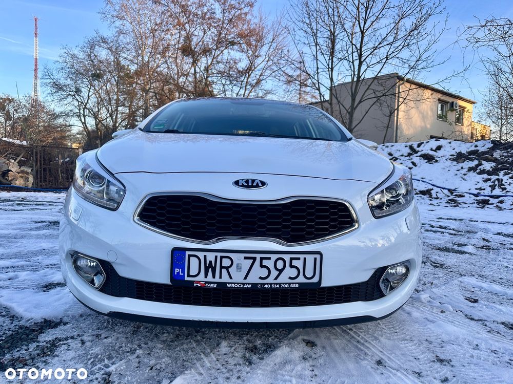 Kia Ceed 1.6 GDI DCT Platinum Edition - 2