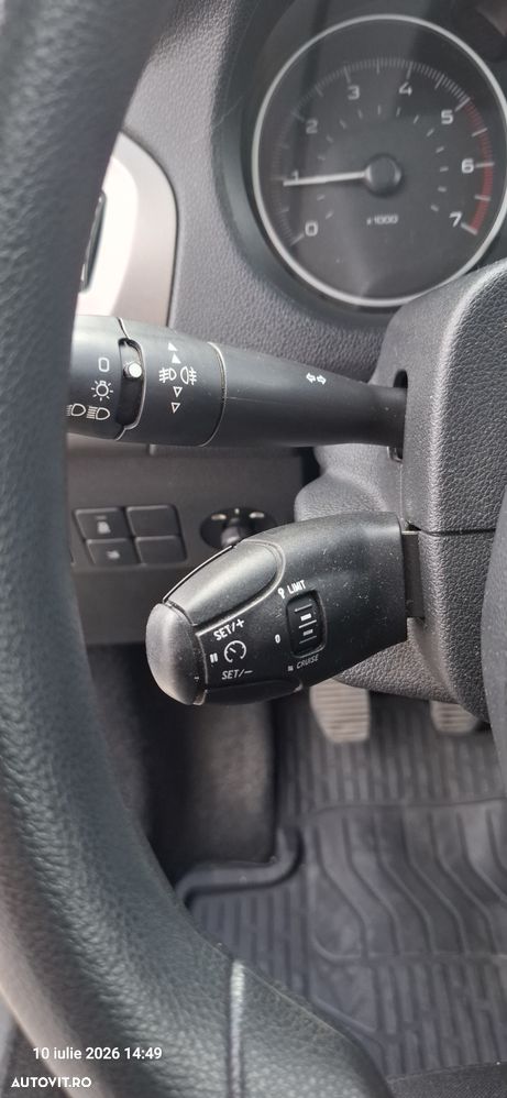 Peugeot 301 1.2 PureTech Active - 8