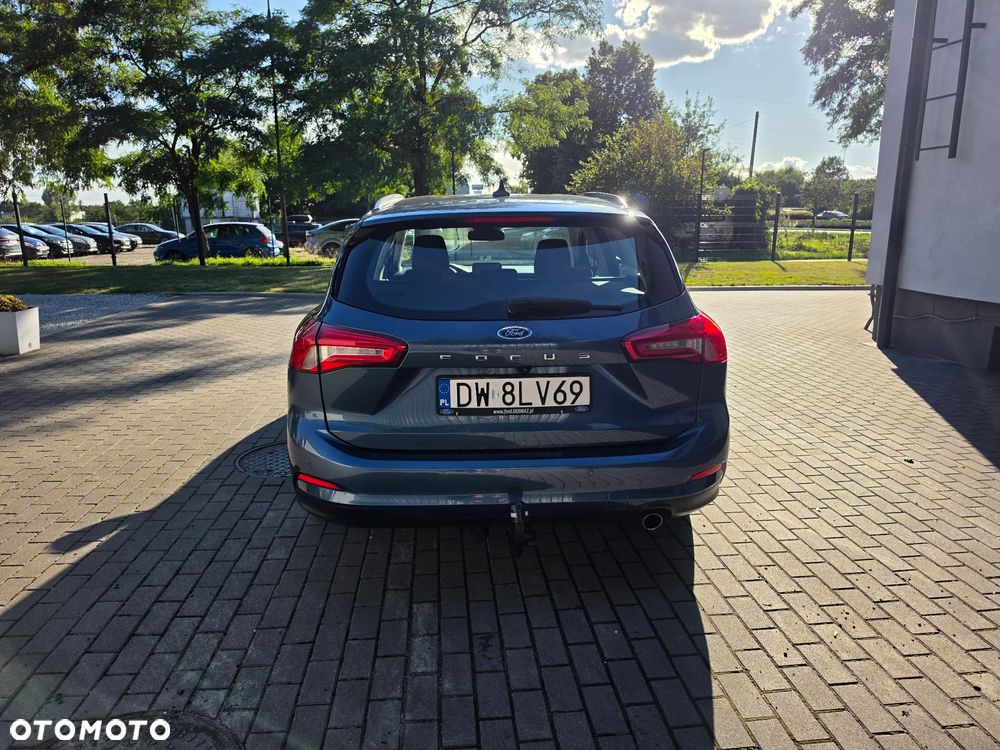 Ford Focus 1.0 EcoBoost Titanium - 4