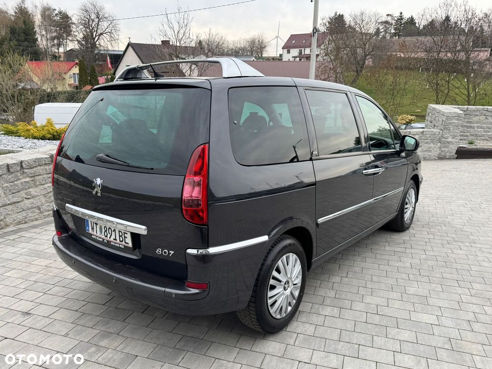 Peugeot 807 - 8