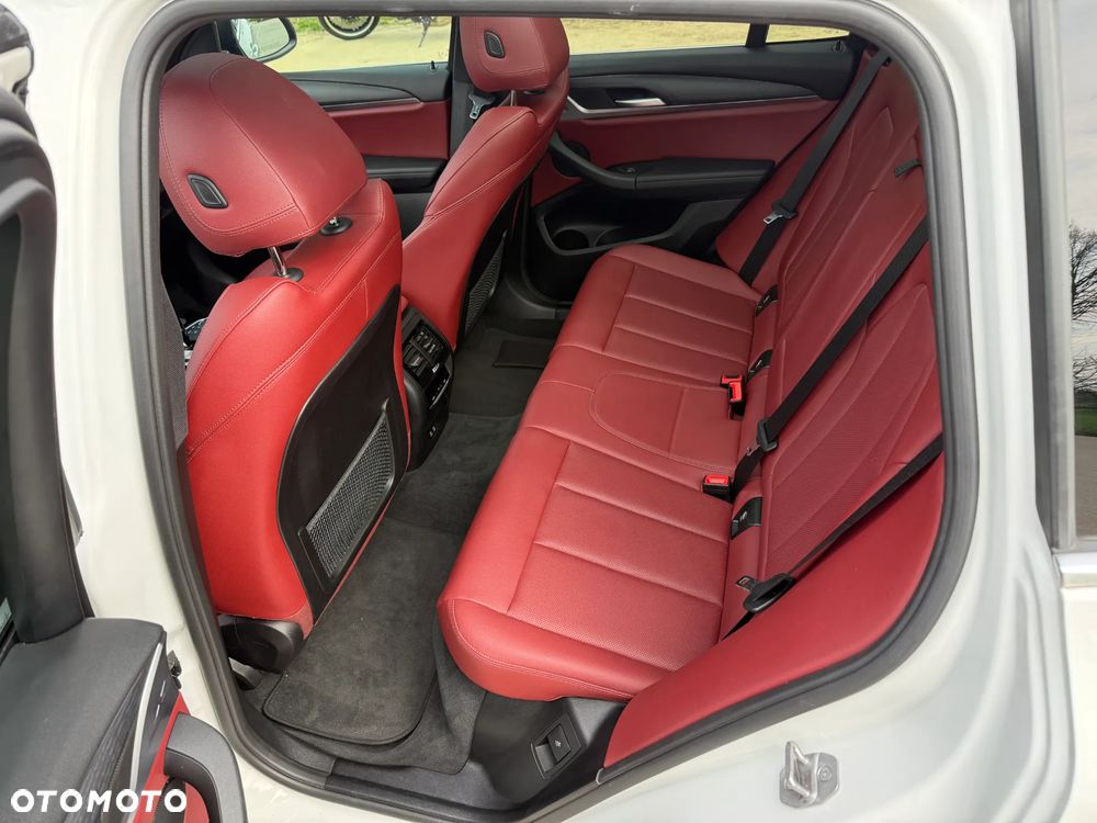 BMW X3 xDrive30i Luxury Line - 33