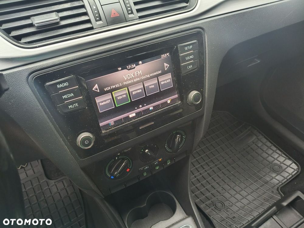 Skoda RAPID - 18