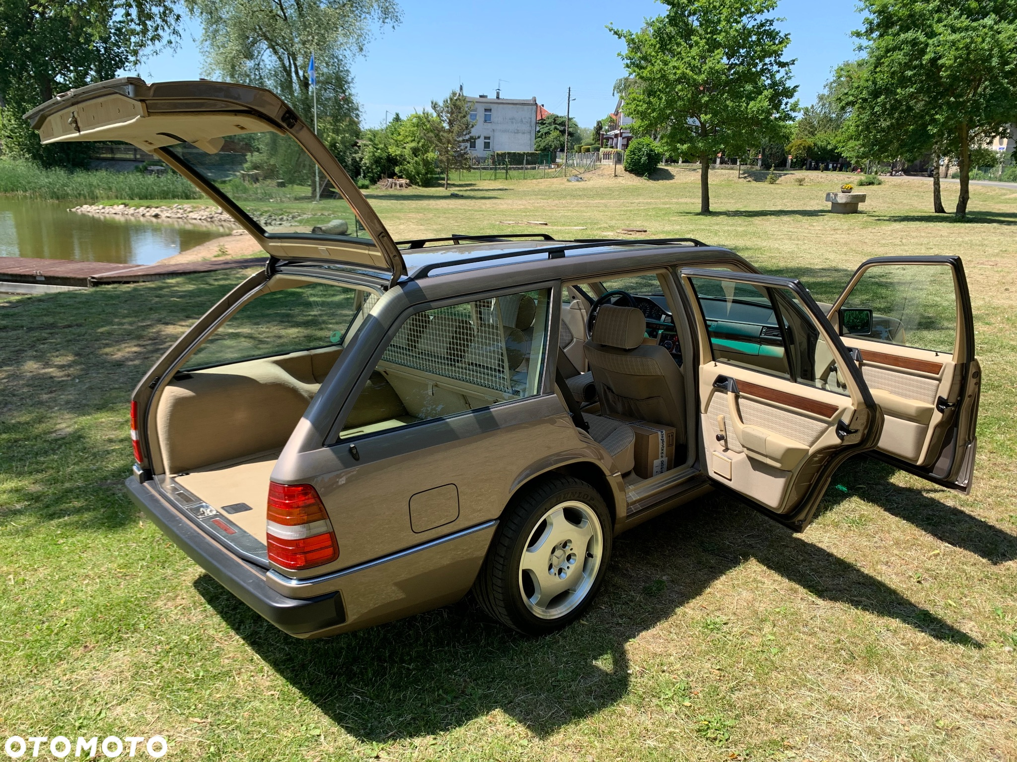 Mercedes-Benz W124 (1984-1993) - 11