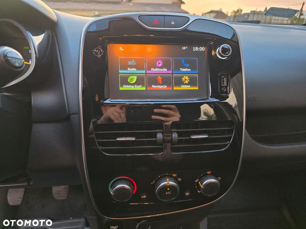 Renault Clio - 28
