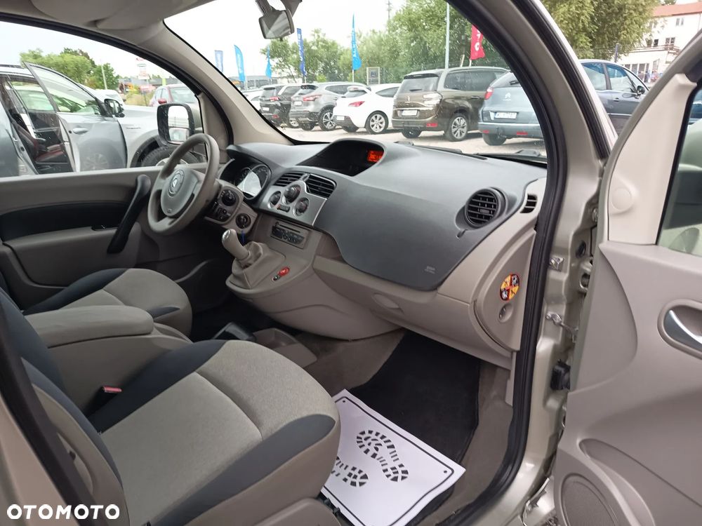 Renault Kangoo 1.6 16V 105 Happy Family - 23