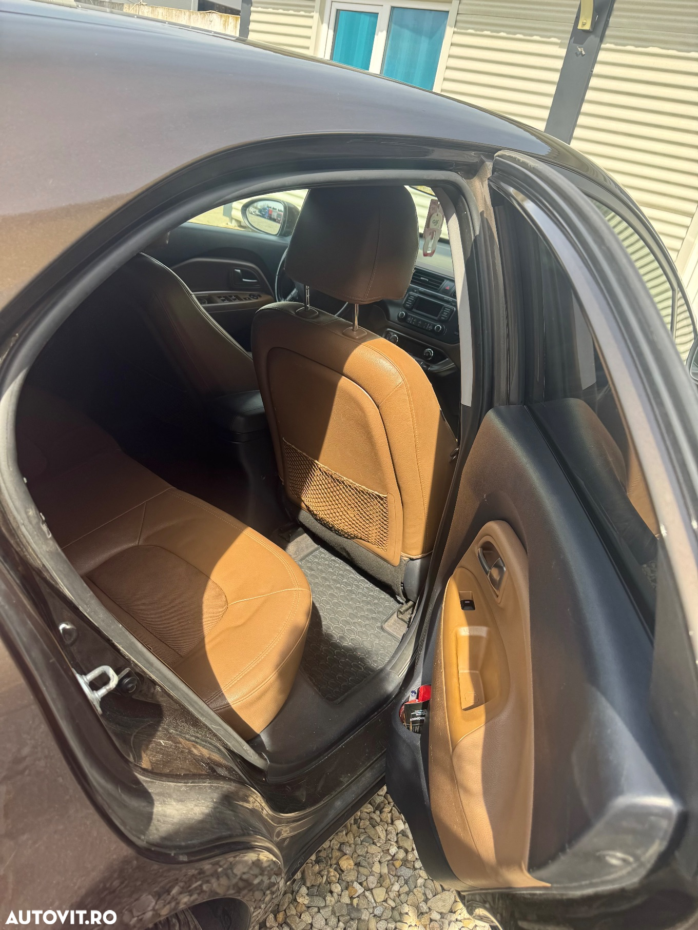 Kia Rio - 9