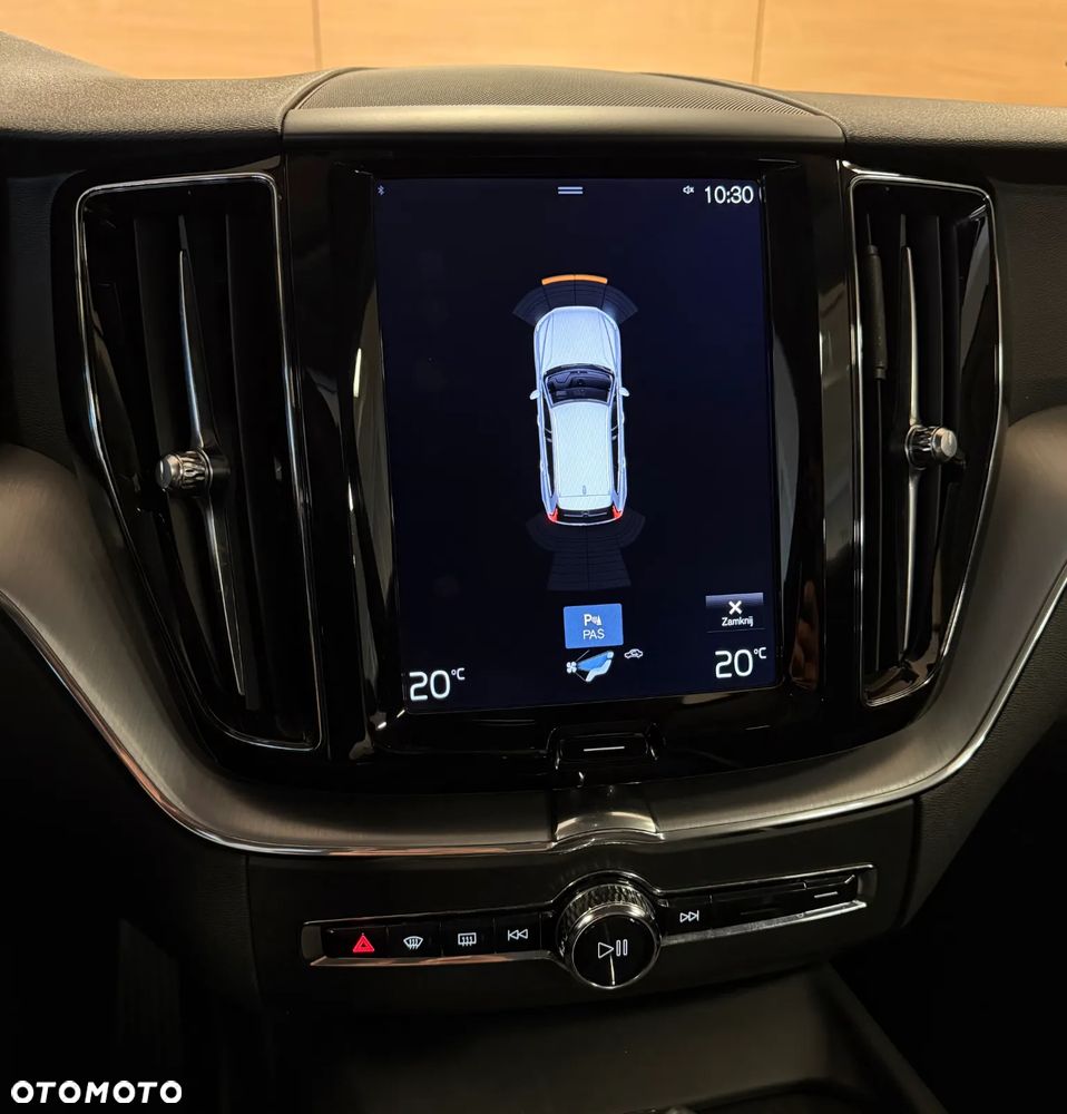 Volvo XC 60 D4 Momentum - 17