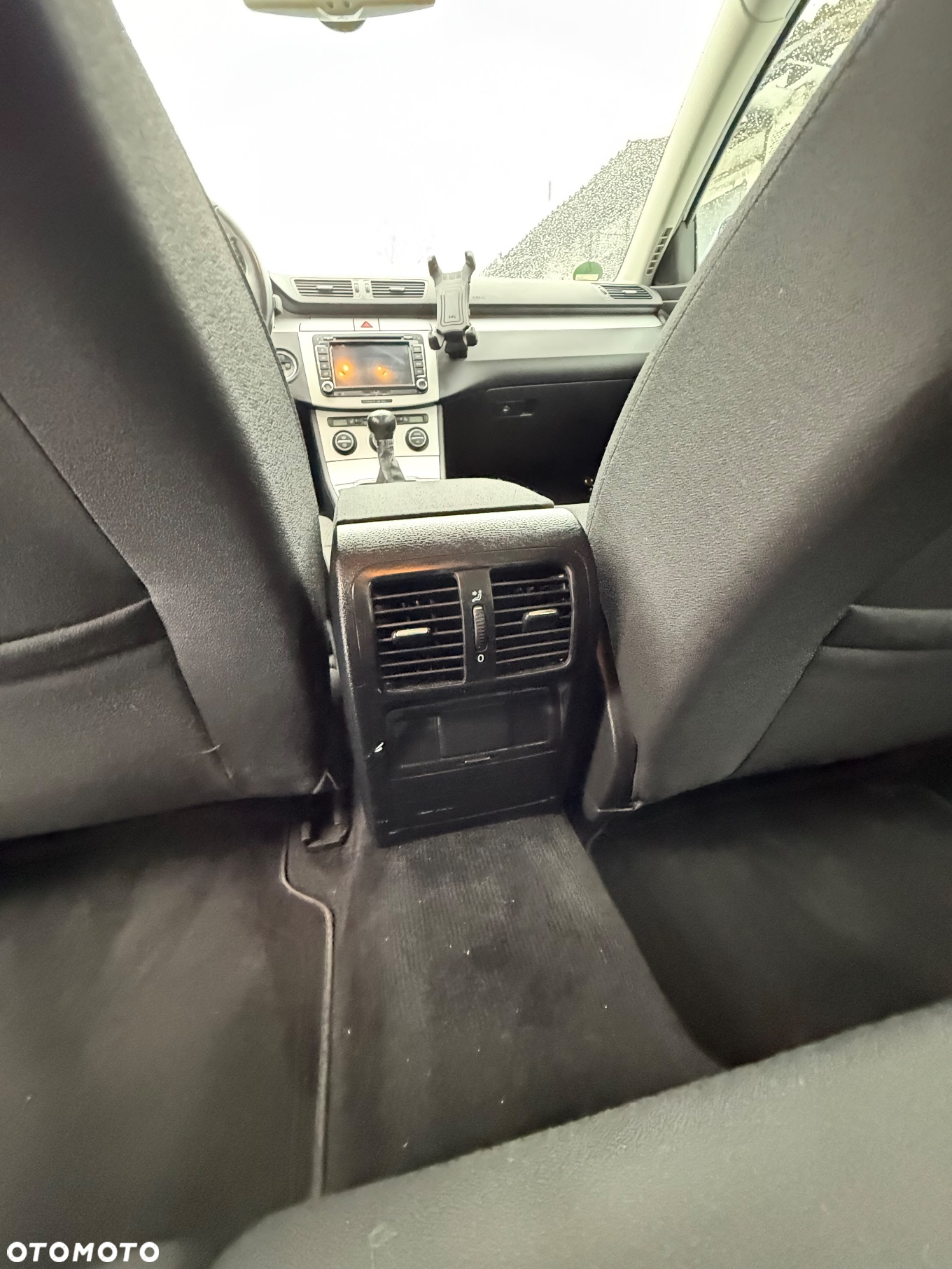 Volkswagen Passat 2.0 TDI DPF Comfortline - 13