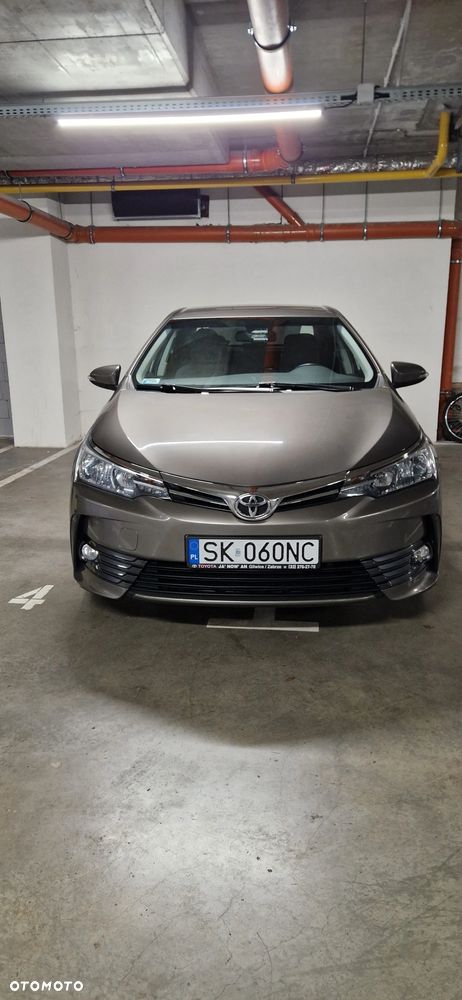 Toyota Corolla 1.6 Comfort - 1