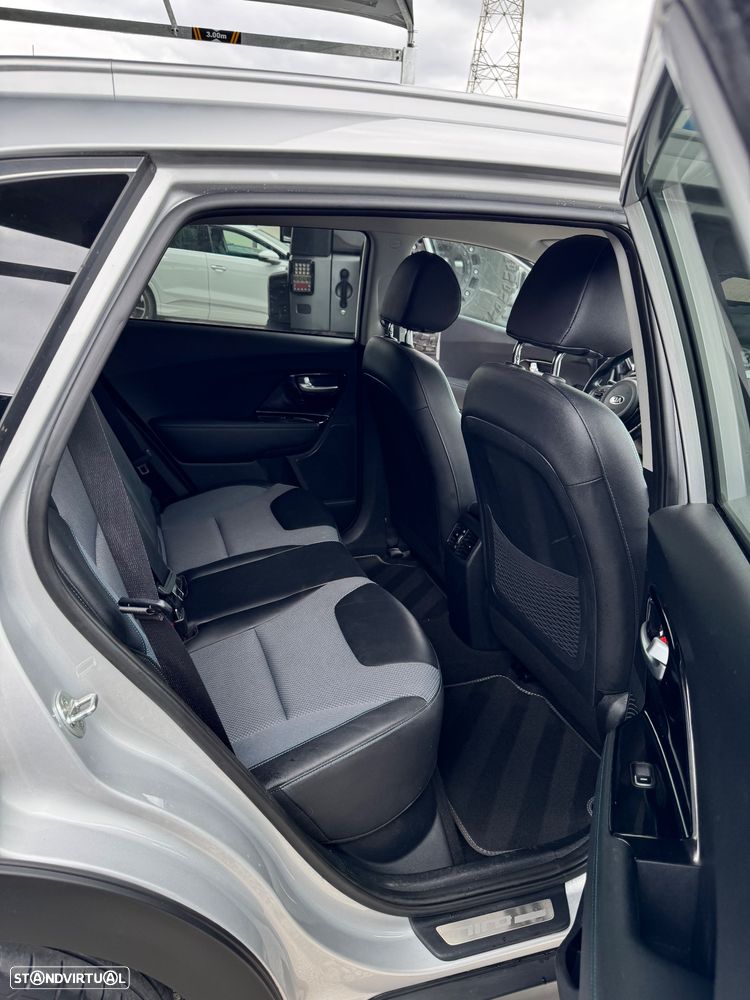 Kia e-Niro 64kWh - 17