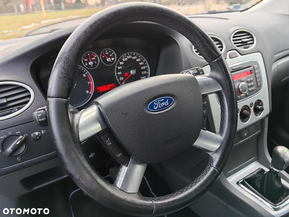 Ford Focus 1.6 Sport - 13
