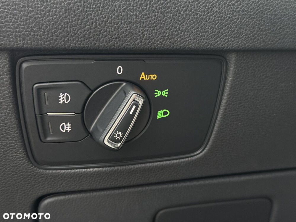 Volkswagen Passat - 15