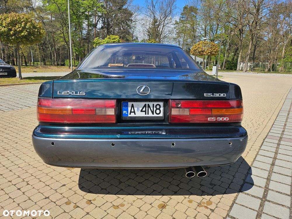 Lexus ES - 6