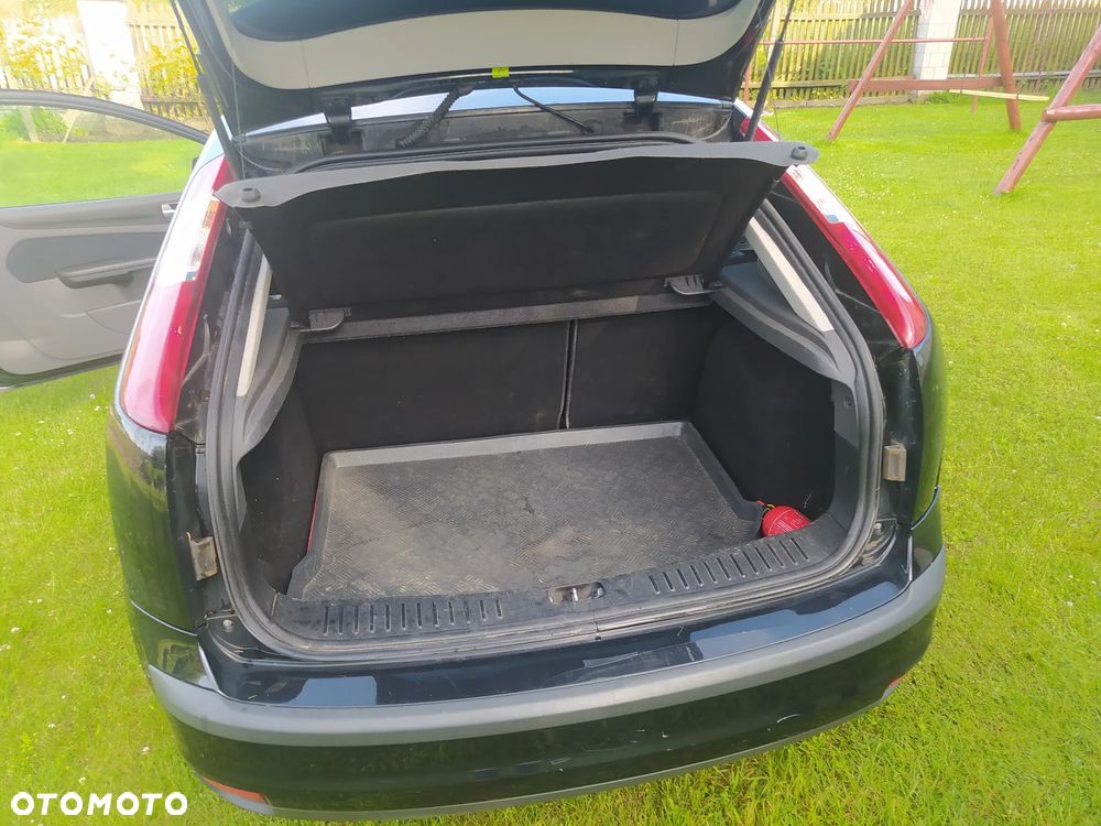 Ford Focus - 13
