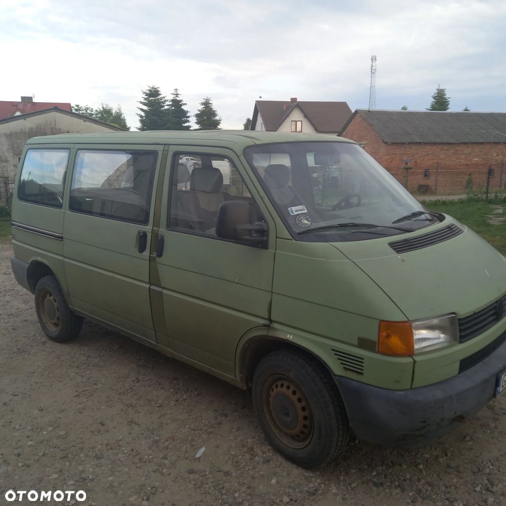 Volkswagen Transporter - 1