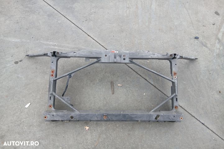 Trager / Calandru 1L84-8653-HBA 2.0D 1L84-8653-HBA 2.0D Mazda 6 GG [f - 1