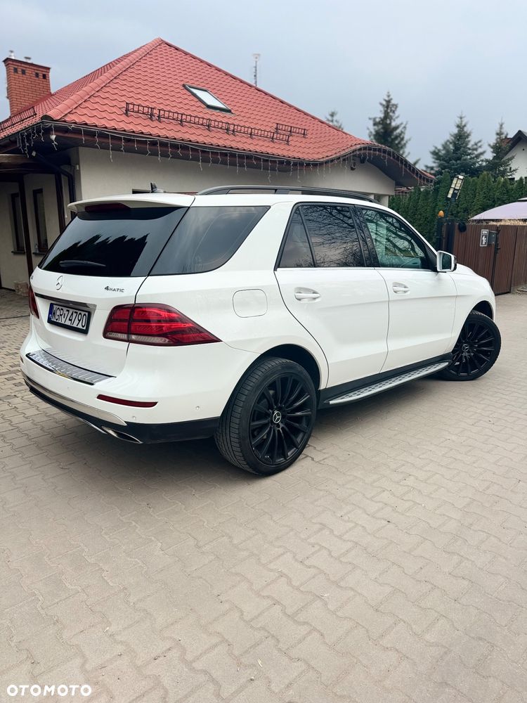 Mercedes-Benz GLE - 13