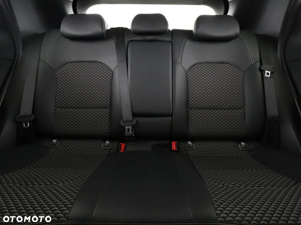 Kia XCeed 1.5 T-GDI OPF DCT7 VISION - 19