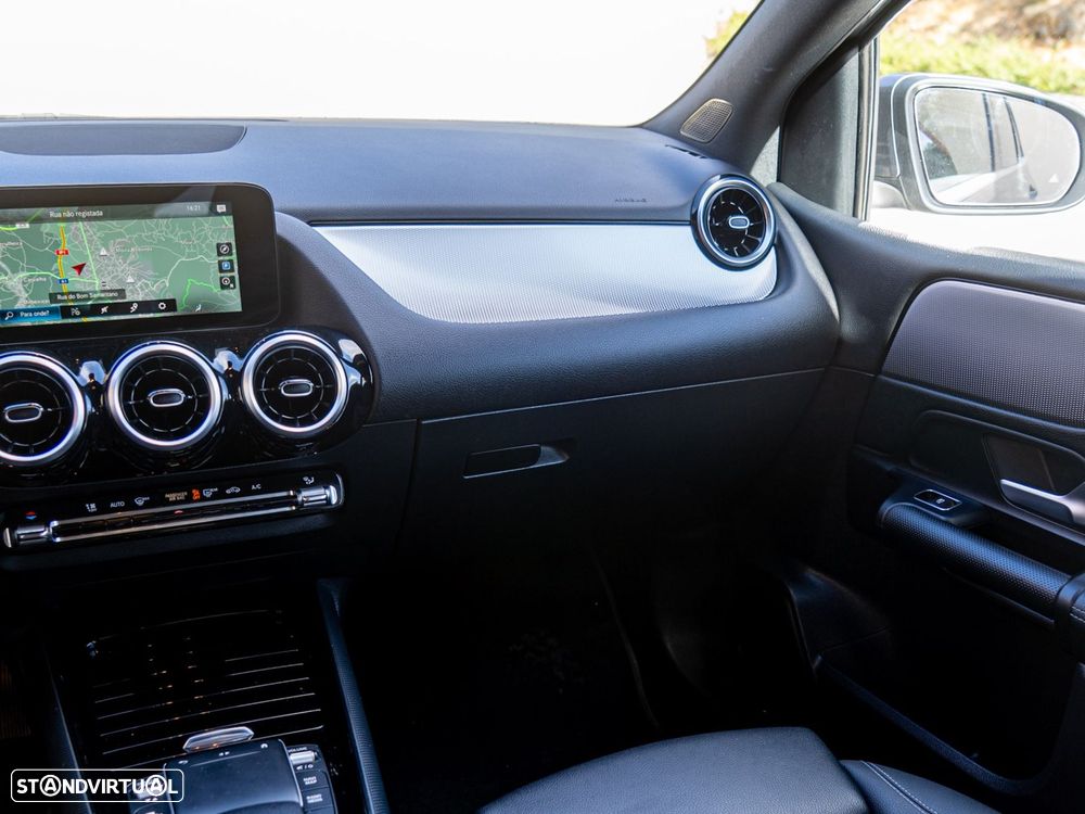 Mercedes-Benz B 180 - 23