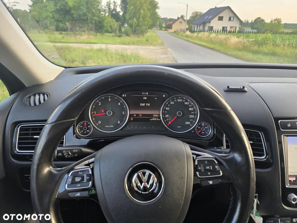 Volkswagen Touareg 3.0 V6 TDI SCR Blue Motion DPF Automatik Executive Edition - 17