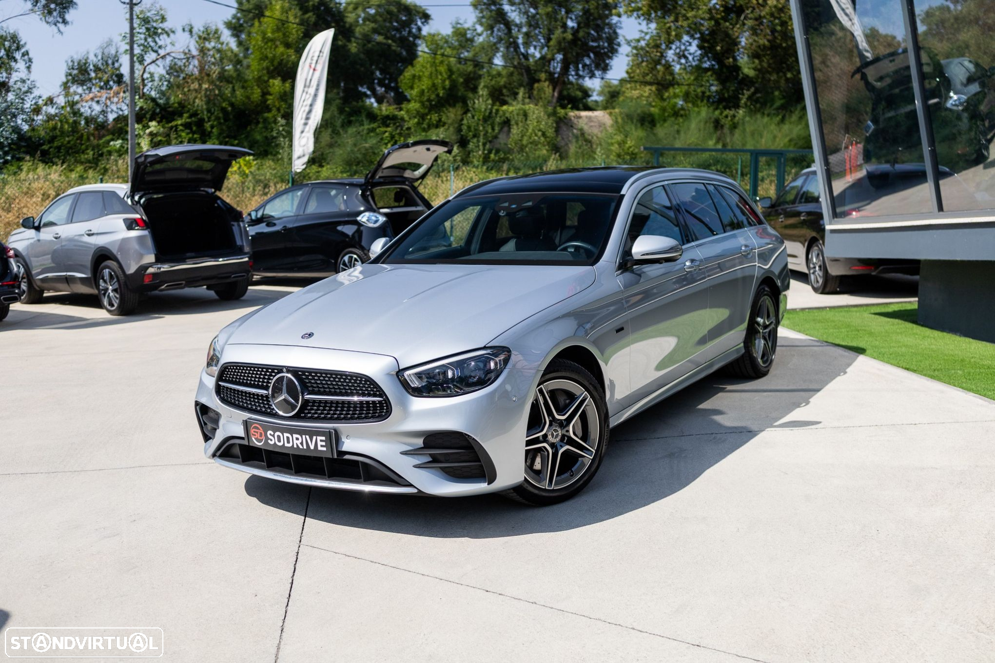 Mercedes-Benz E 300 - 4