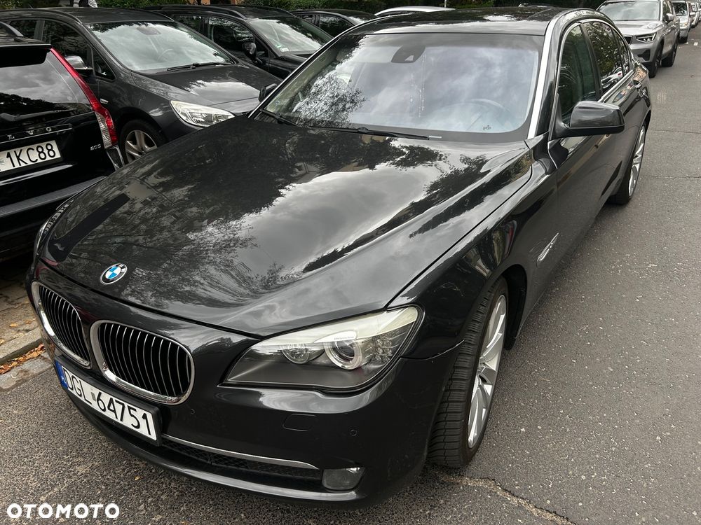BMW Seria 7 750i L - 9