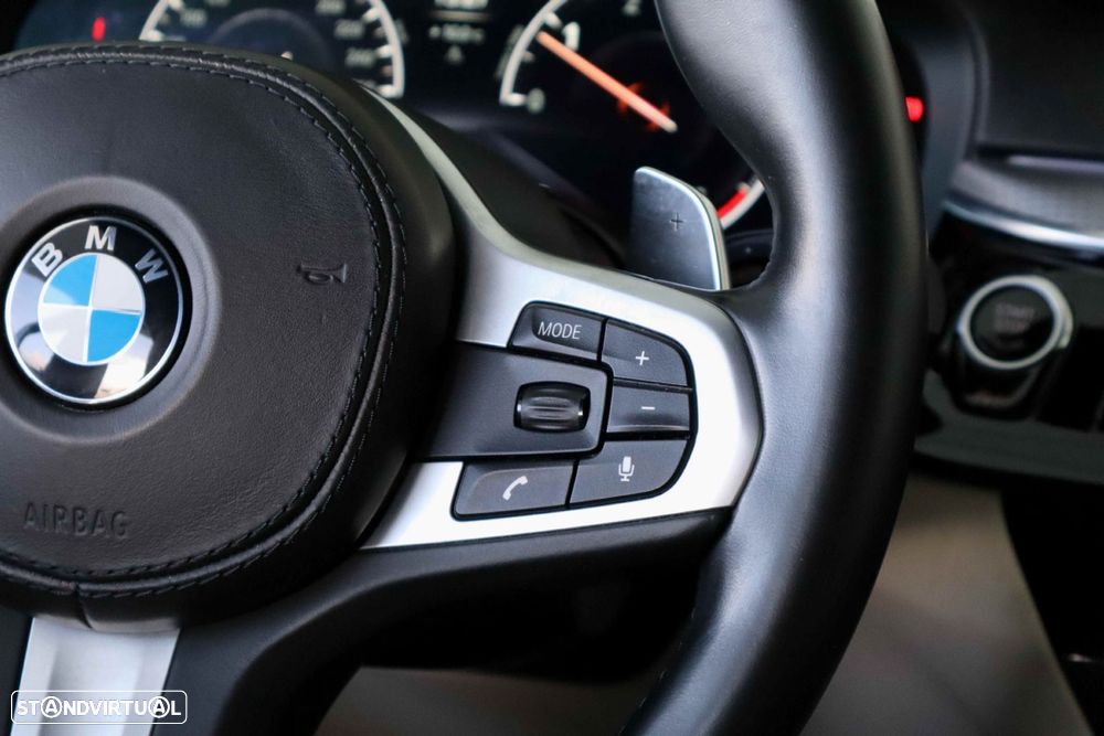 BMW 520 d Pack M Auto - 18