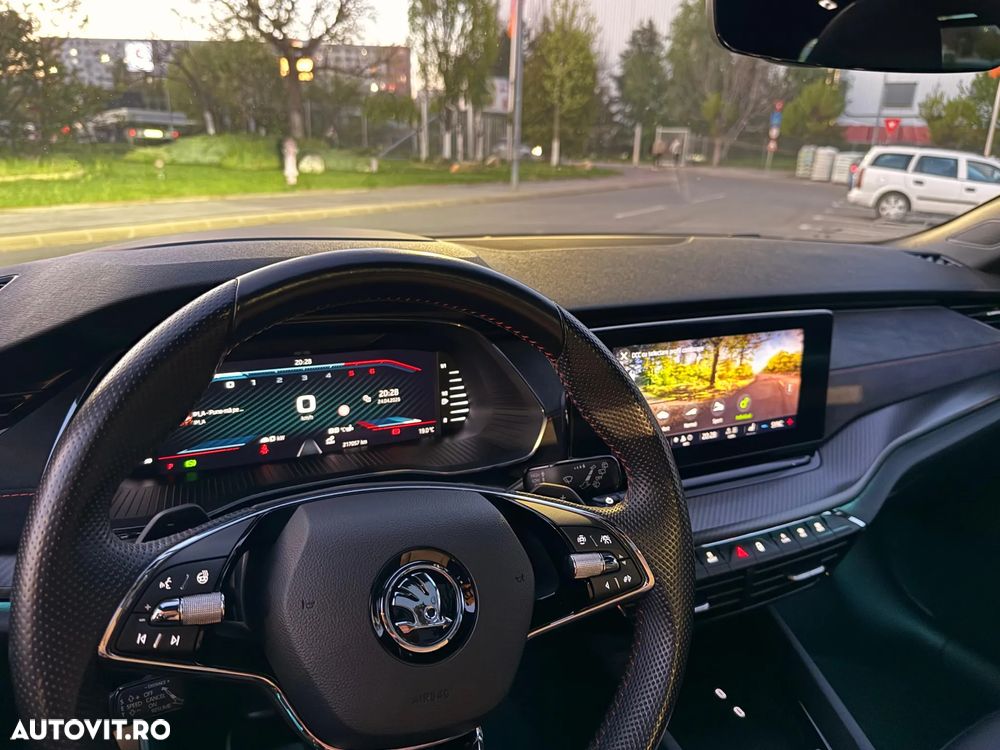 Skoda Octavia 2.0 TDI DSG RS Plus - 15