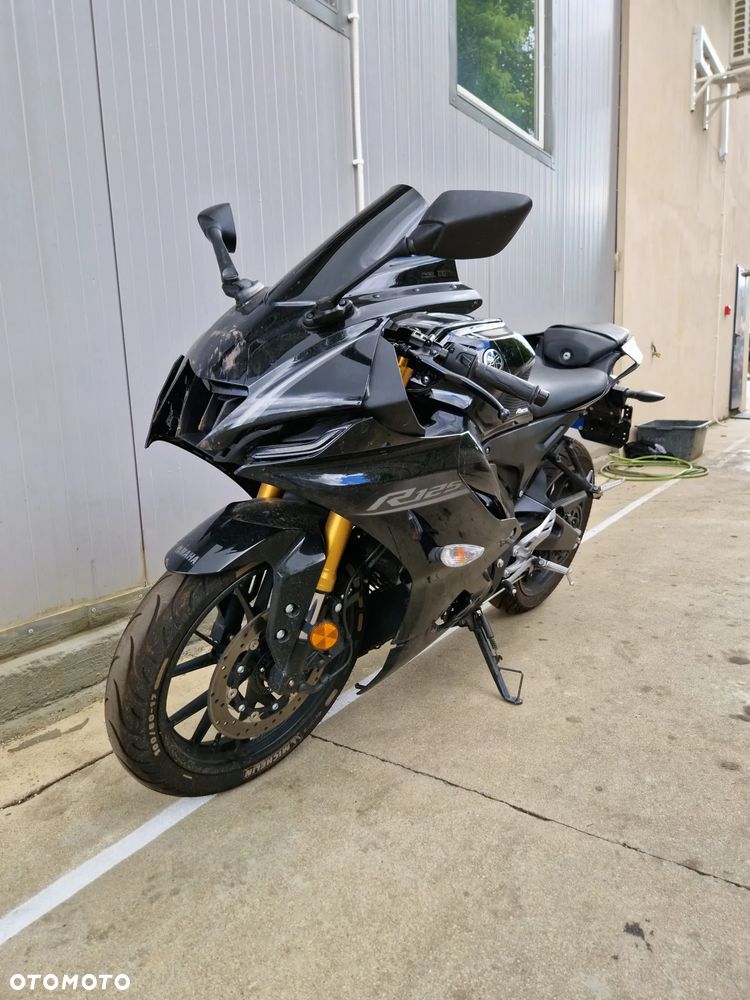 Yamaha YZF - 7