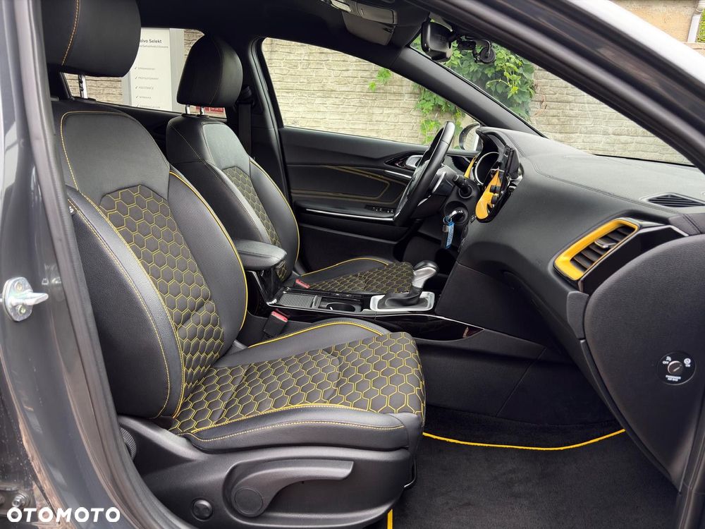 Kia XCeed - 14