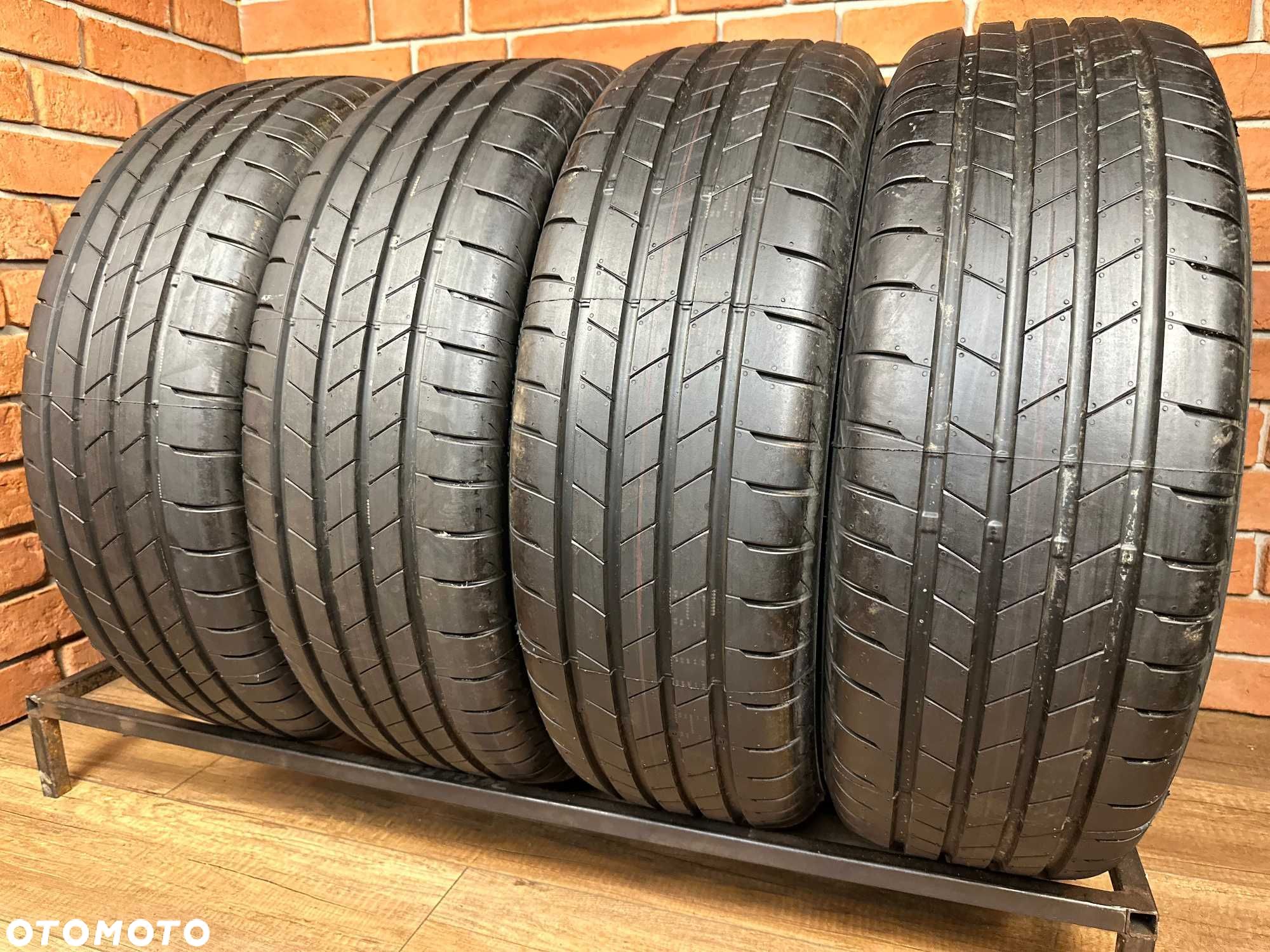 Opony Bridgestone Turanza T005 215/65R16 2023 DEMO - 1