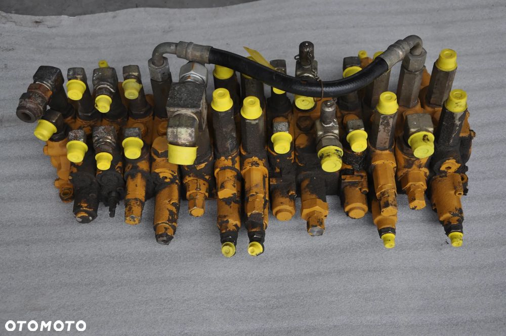 Rozdzielacz Hydrauliczny IHI 80NH E236 - 2