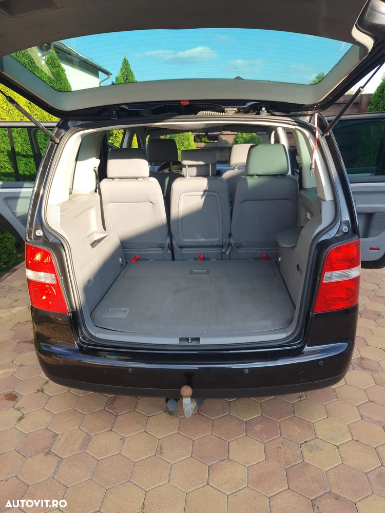 Volkswagen Touran - 7