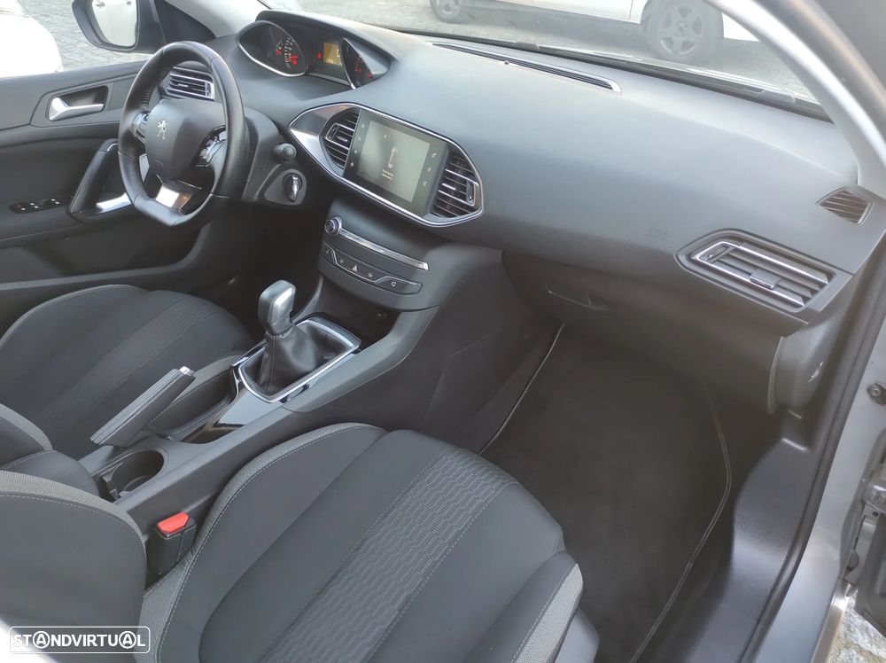 Peugeot 308 SW BlueHDi 100 Stop & Start Nível 1 Business-Line - 16