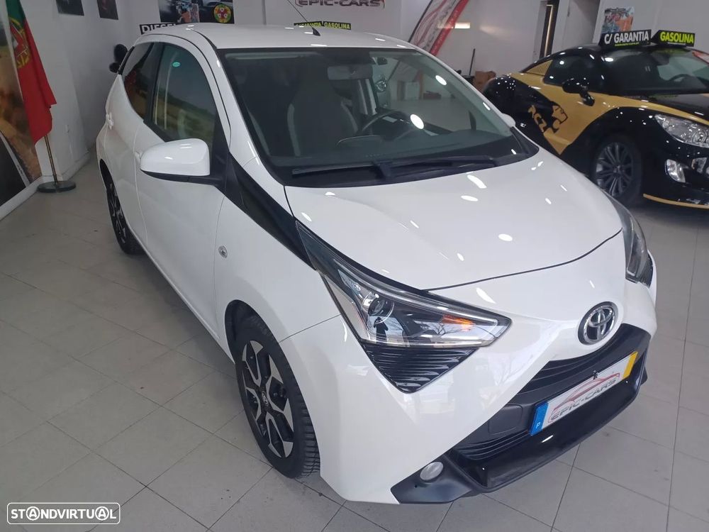 Toyota Aygo 1.0 X-Clusiv - 10