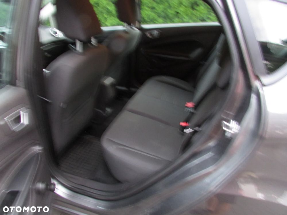 Ford Fiesta 1.0 EcoBoost S&S TITANIUM - 12