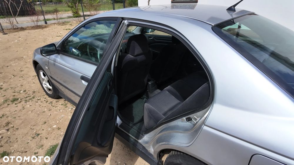 Honda Accord 1.8i S - 5