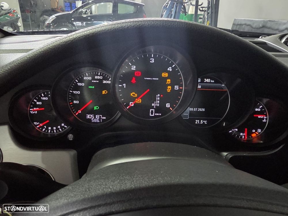 Porsche Panamera Platinum Edition - 15