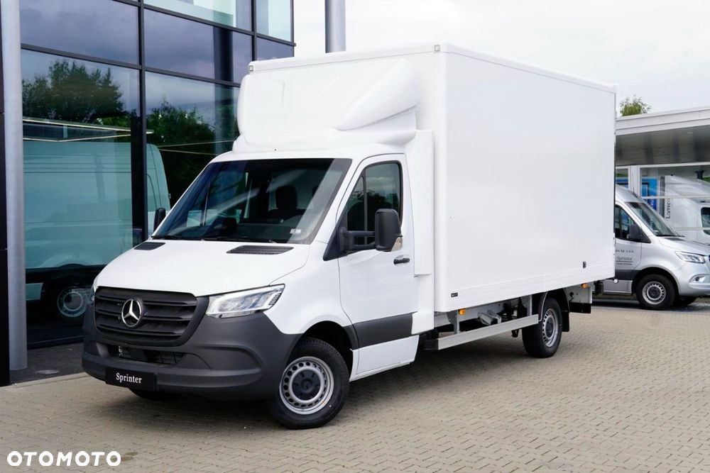 Mercedes-Benz Sprinter - 1