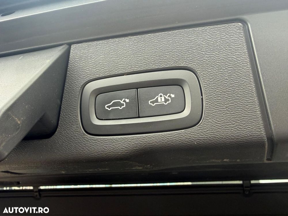 Volvo XC 60 Recharge T6 Twin Engine eAWD Inscription Expression - 23