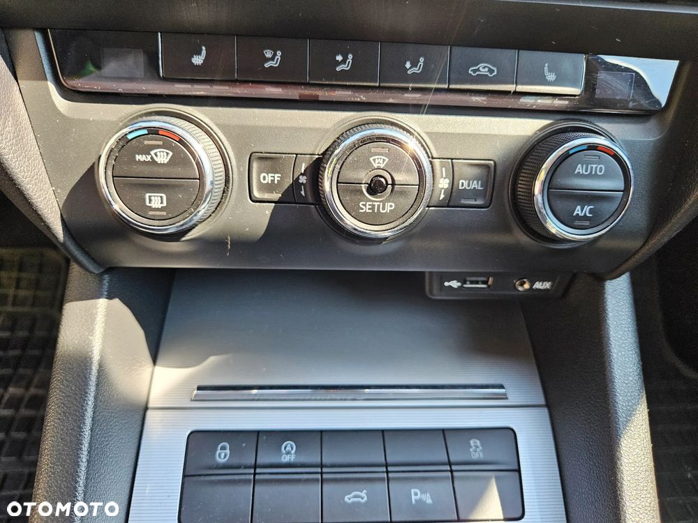Skoda Octavia 2.0 TDI 4x4 Elegance - 23