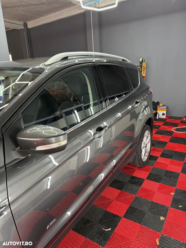 Ford Kuga 2.0 TDCi 4WD Powershift Titanium - 12