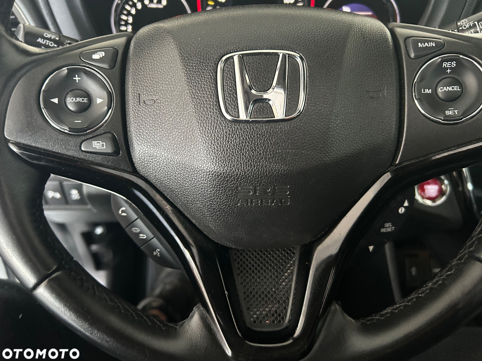 Honda HR-V 1.5 Elegance (ADAS/Honda Connect+) CVT - 36