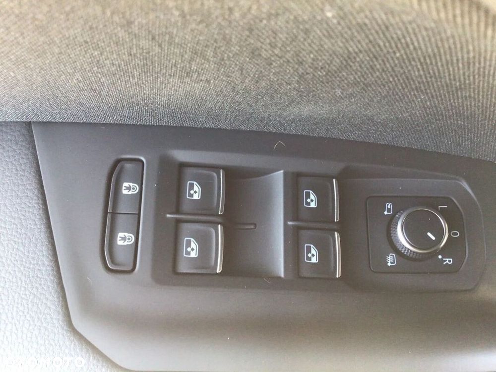 Volkswagen Touareg 3.0 V6 TDI SCR 4Mot - 27