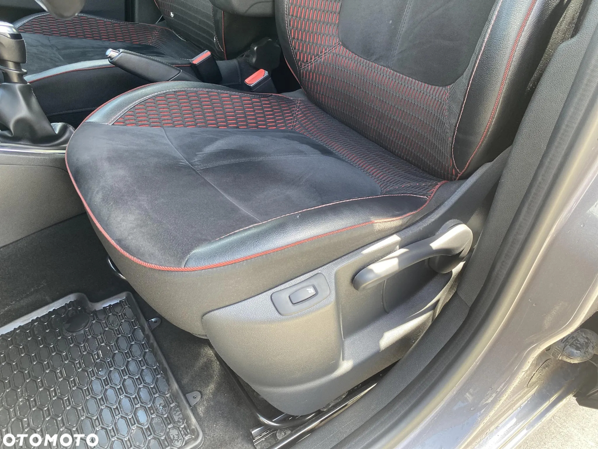 Renault Captur 1.3 Energy TCe FAP Red Edition - 12