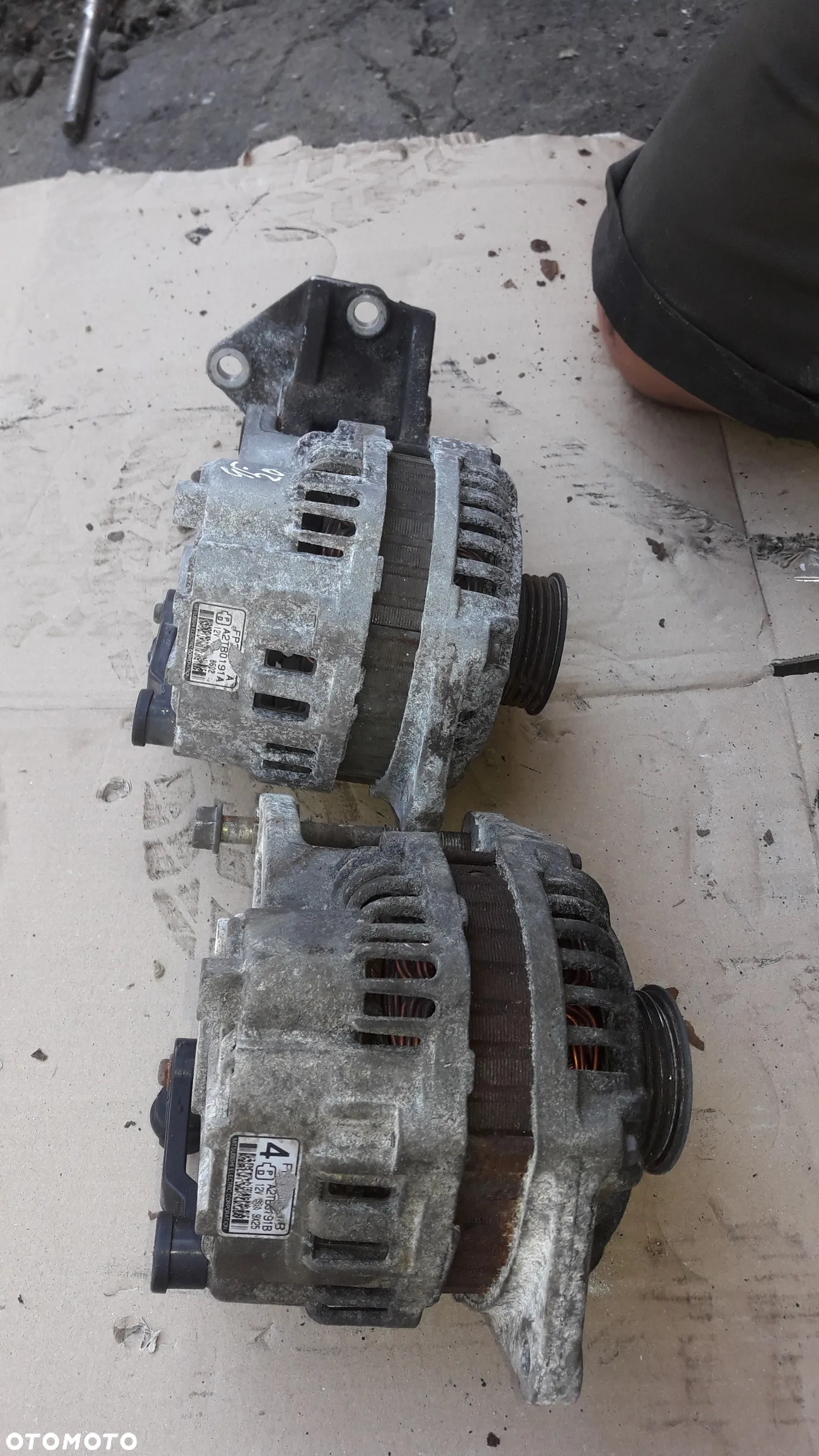 Mazda MPV 99-02  2.0 16V  Alternator  FE FS FP34 FG06 - 5